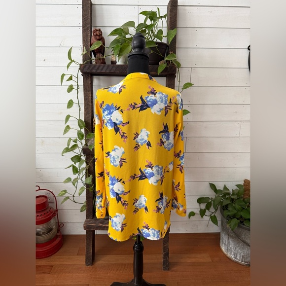 gibson Yellow and Blue Floral Women's Tunic Blouse - Picture 10 of 17